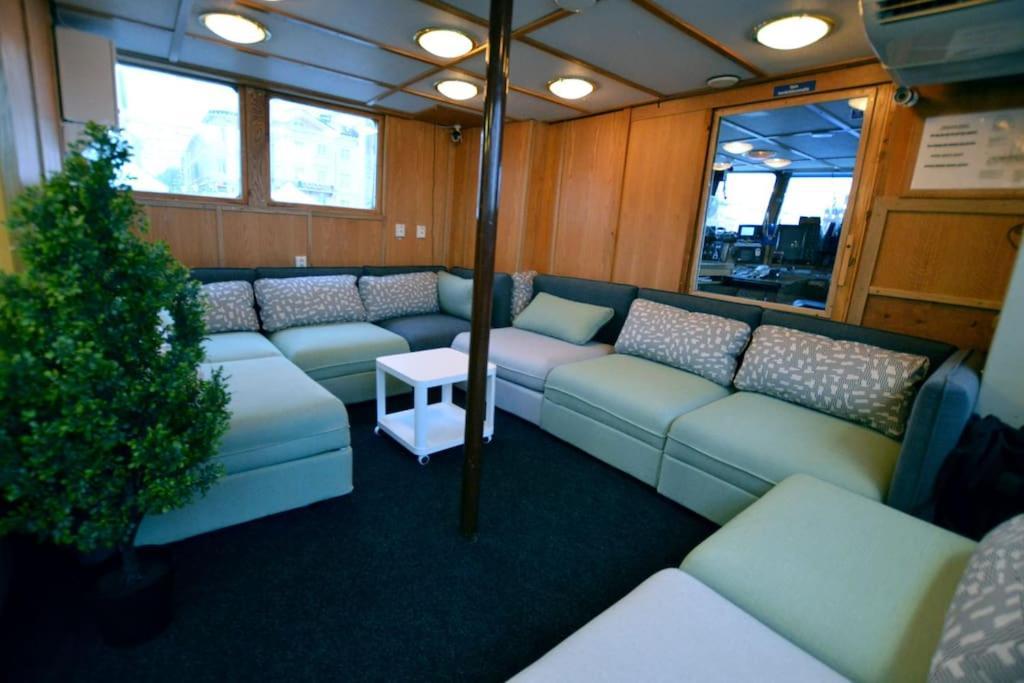 Hotellilaiva Muikku/hotel Boat Muikku * Helsinki