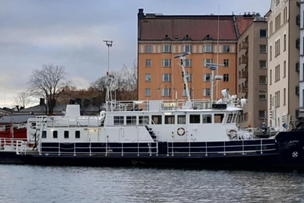 Laivamajoitukset Hotellilaiva Muikku/hotel Boat Muikku Helsinki